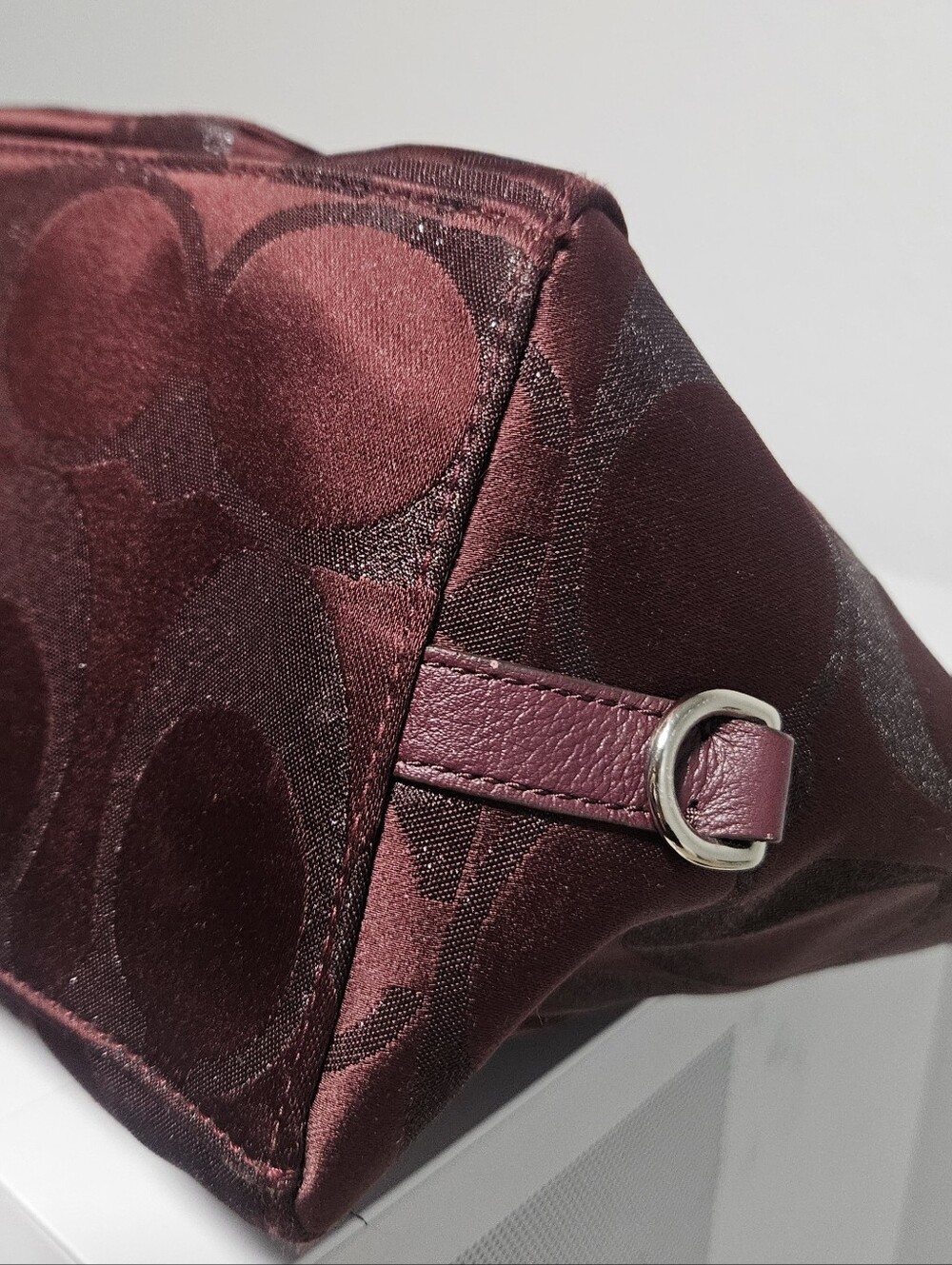 13' Coach Campbell Signature Metallic Belle Carryall in maroon sateen canvas. - Picture 6 of 10